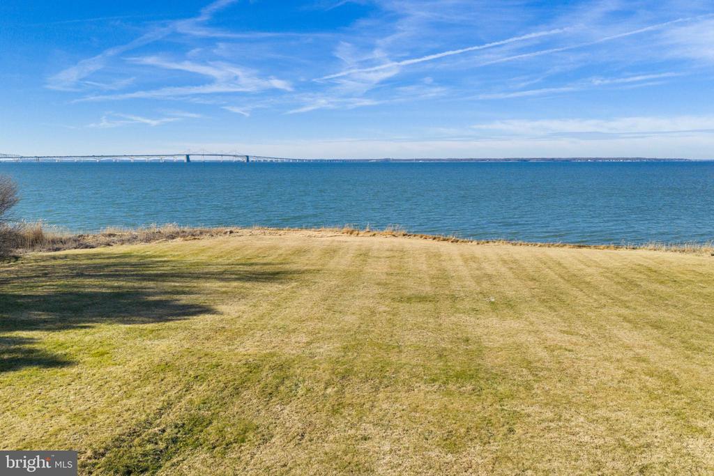 EASTERN SHORE WATERFRONT | 301 JOHN KALLIS LANE