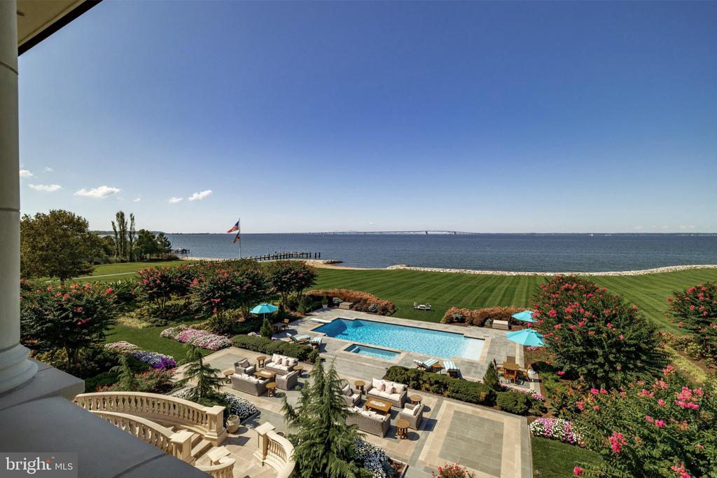 200 BRIDGEVIEW LANE