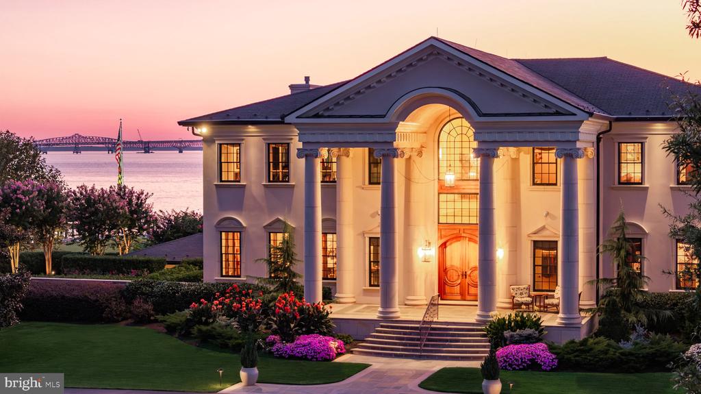 200 BRIDGEVIEW LANE