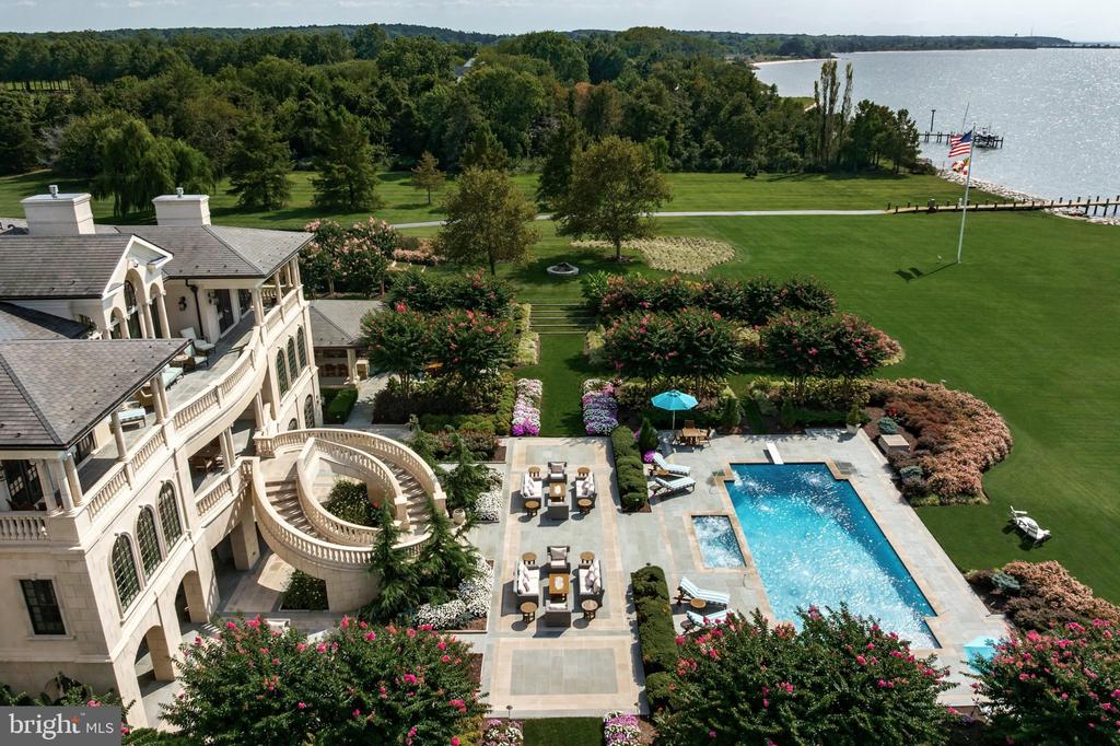 200 BRIDGEVIEW LANE