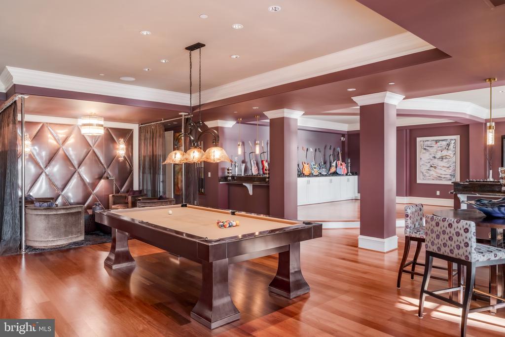 200 BRIDGEVIEW LANE