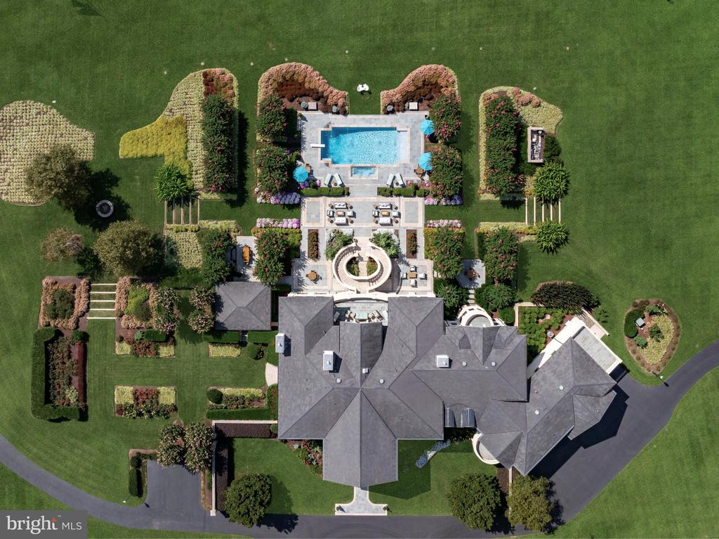 200 BRIDGEVIEW LANE