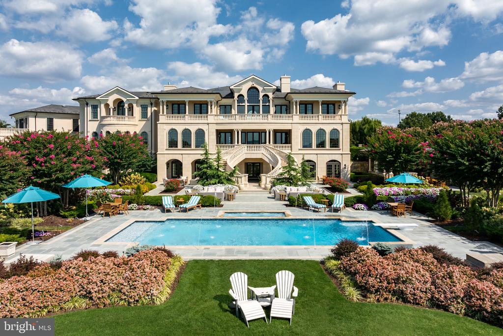 200 BRIDGEVIEW LANE