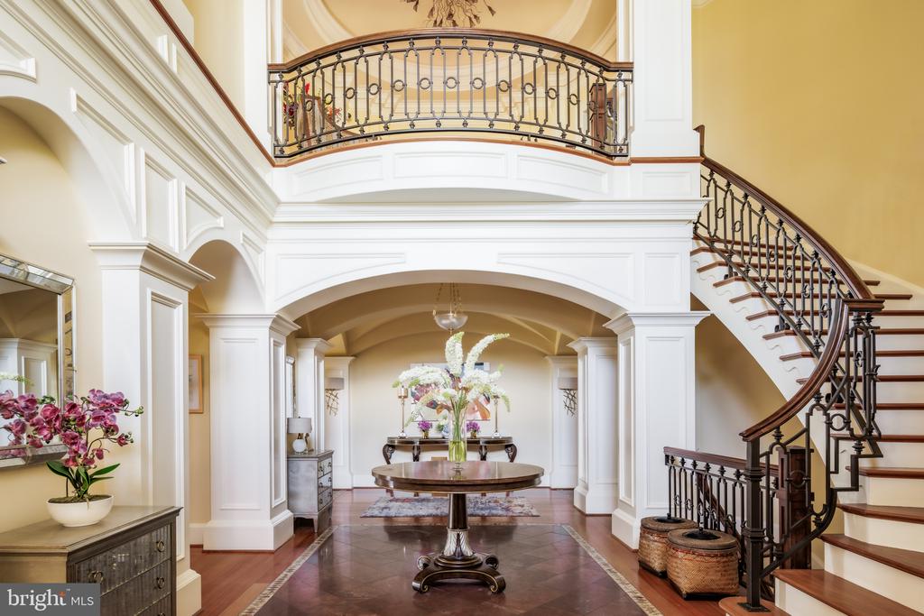 200 BRIDGEVIEW LANE