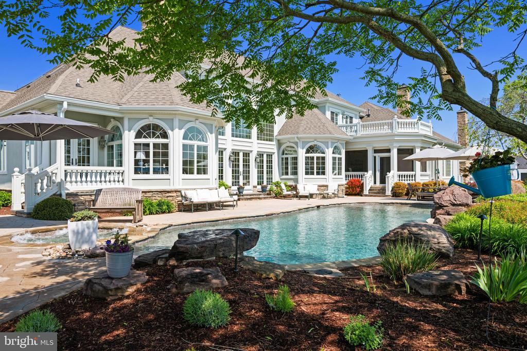 330 SERENITY LANE | CRAB ALLEY CREEK WATERFRONT