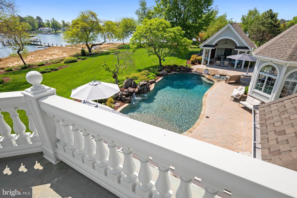 330 SERENITY LANE | CRAB ALLEY CREEK WATERFRONT