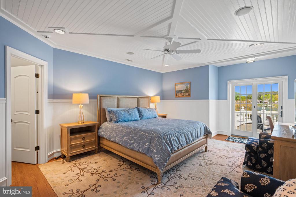 330 SERENITY LANE | CRAB ALLEY CREEK WATERFRONT