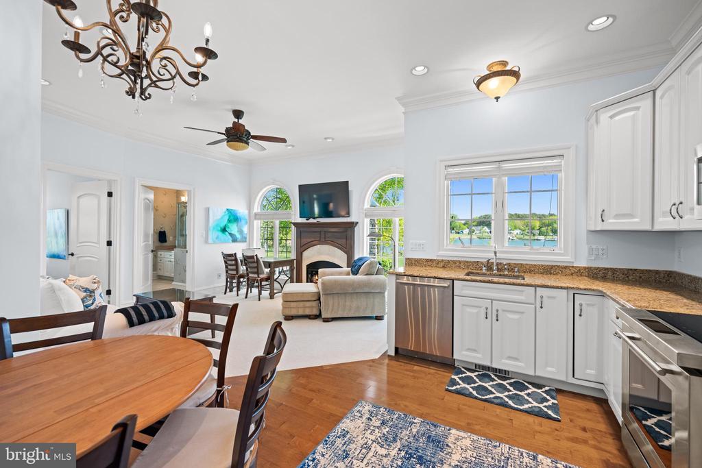 330 SERENITY LANE | CRAB ALLEY CREEK WATERFRONT