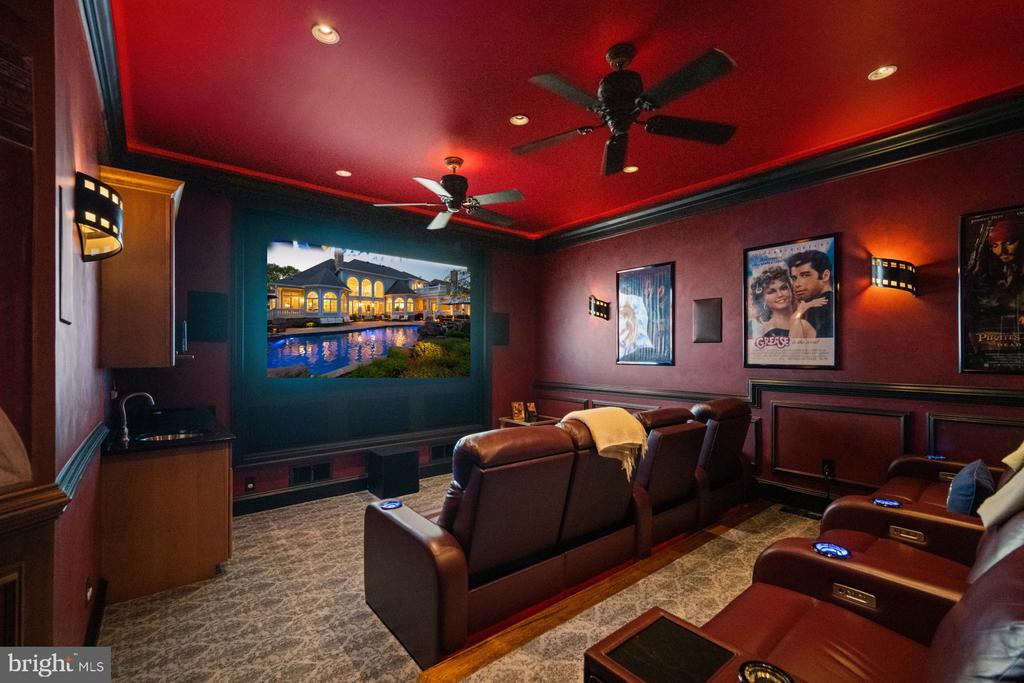330 SERENITY LANE | CRAB ALLEY CREEK WATERFRONT