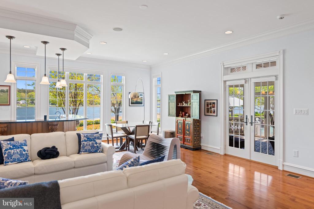 330 SERENITY LANE | CRAB ALLEY CREEK WATERFRONT