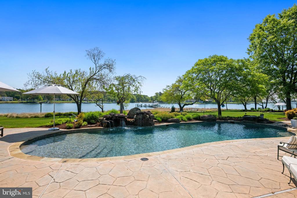 330 SERENITY LANE | CRAB ALLEY CREEK WATERFRONT