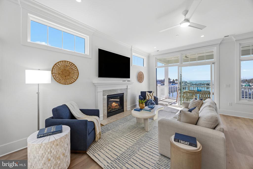 107 PETRIE WAY