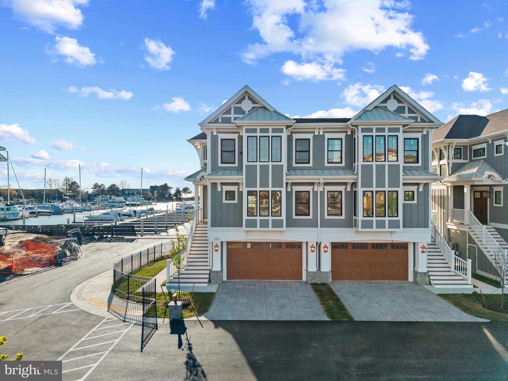 107 PETRIE WAY