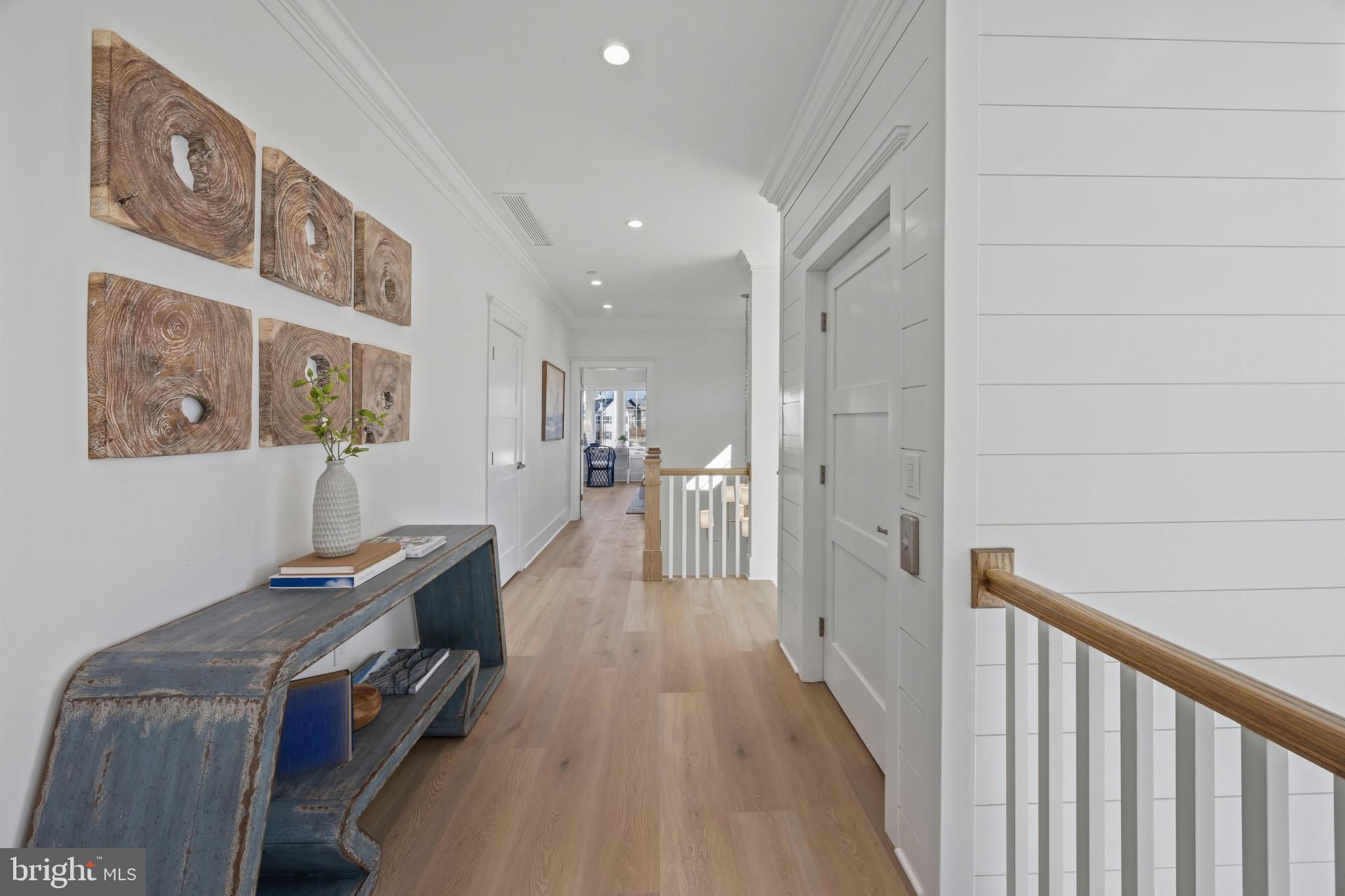 WATERFRONT LIVING AT SUNSET WHARF | 111 PETRIE WAY