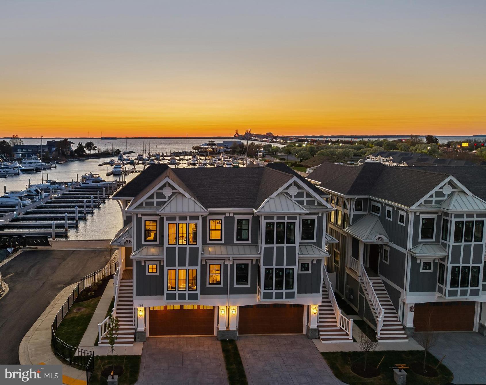 WATERFRONT LIVING AT SUNSET WHARF | 111 PETRIE WAY