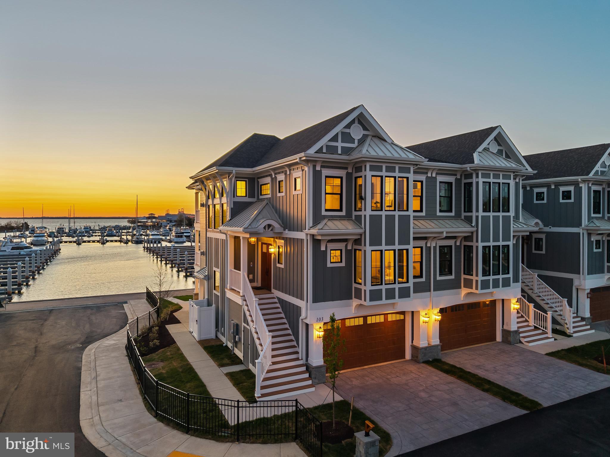 WATERFRONT LIVING AT SUNSET WHARF | 111 PETRIE WAY