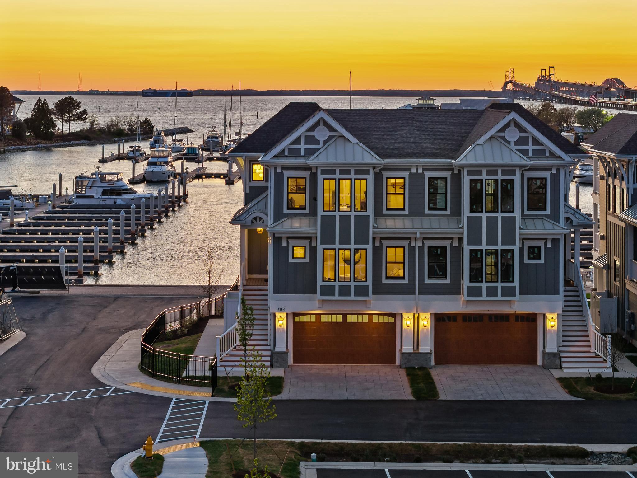 WATERFRONT LIVING AT SUNSET WHARF | 111 PETRIE WAY