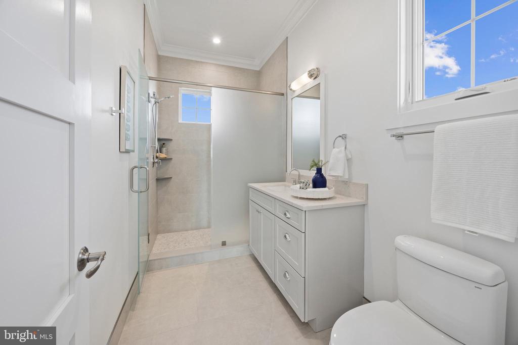 115 PETRIE WAY