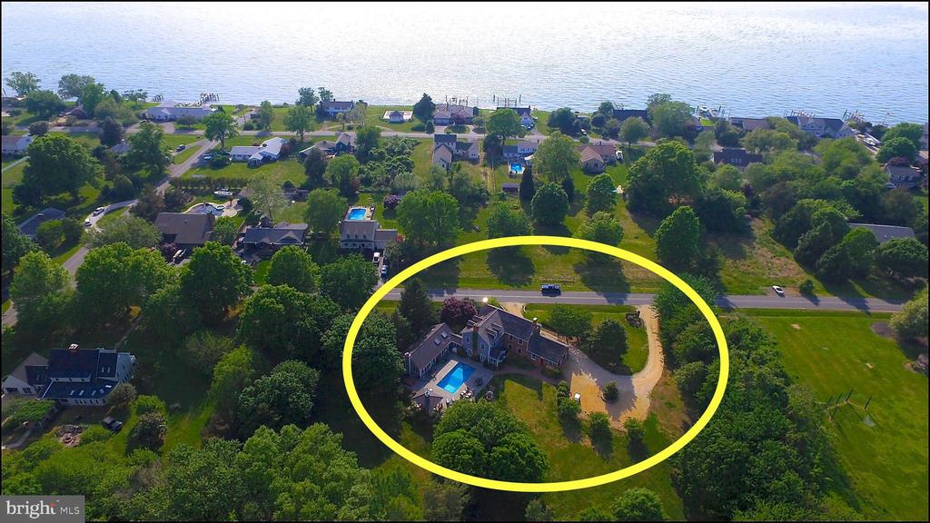 213 COLUMBIA LANE