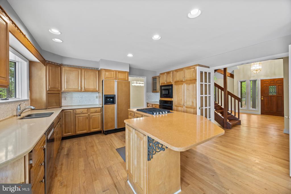 EASTERN SHORE WATERFRONT | 132 TANNERS POINT DRIVE