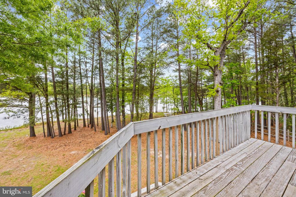 EASTERN SHORE WATERFRONT | 132 TANNERS POINT DRIVE