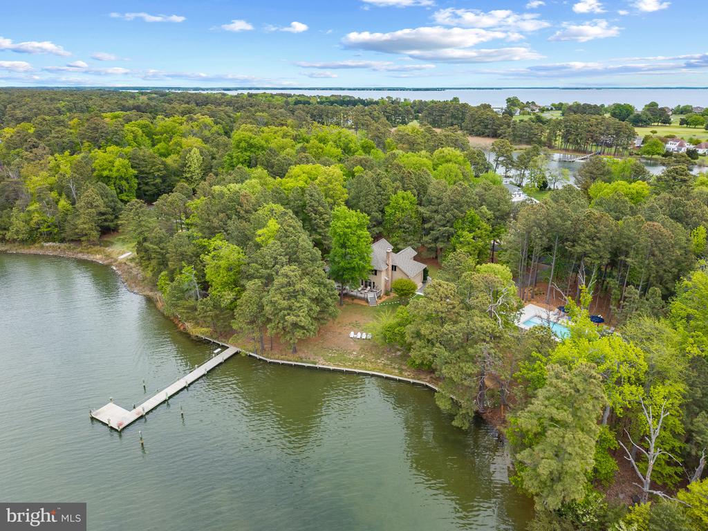 EASTERN SHORE WATERFRONT | 132 TANNERS POINT DRIVE