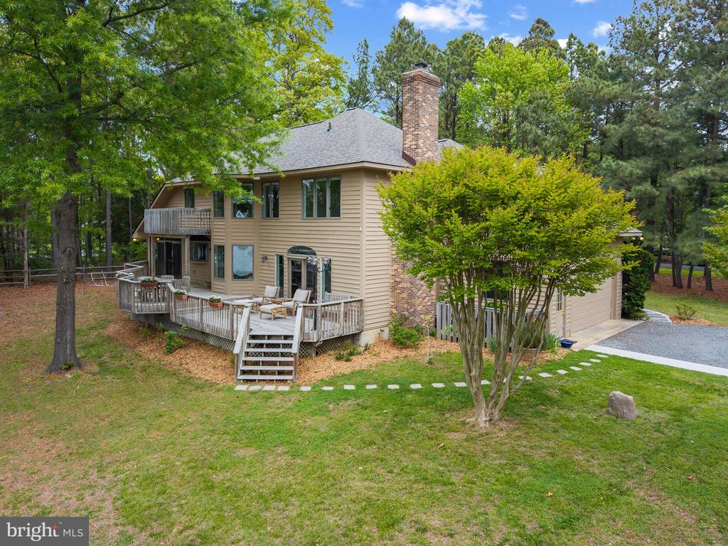 EASTERN SHORE WATERFRONT | 132 TANNERS POINT DRIVE