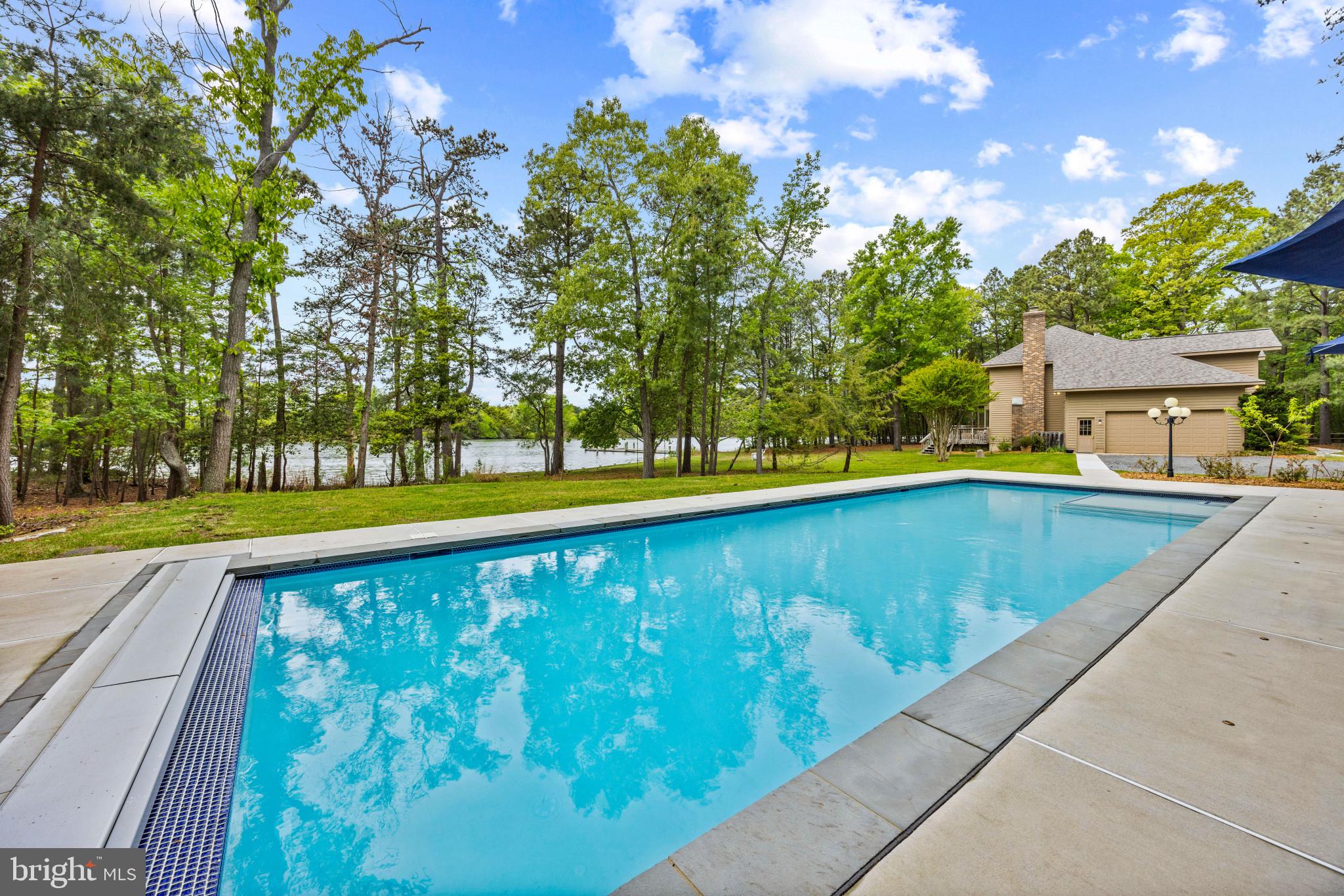 EASTERN SHORE WATERFRONT | 132 TANNERS POINT DRIVE