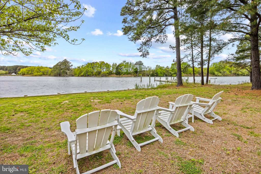 EASTERN SHORE WATERFRONT | 132 TANNERS POINT DRIVE