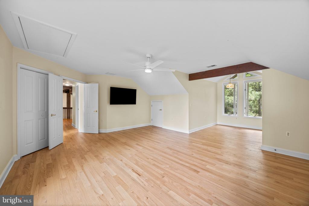 EASTERN SHORE WATERFRONT | 132 TANNERS POINT DRIVE