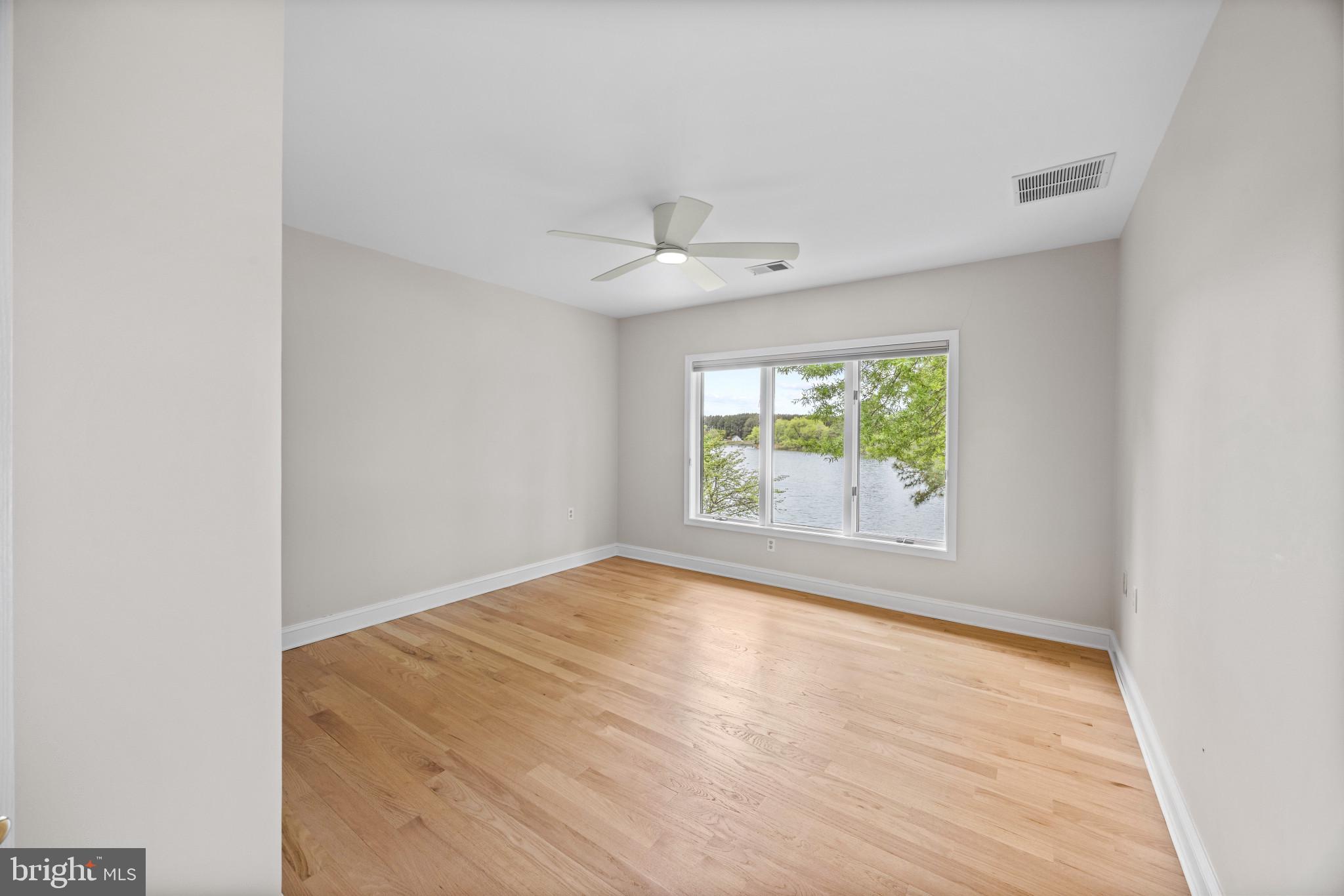 EASTERN SHORE WATERFRONT | 132 TANNERS POINT DRIVE