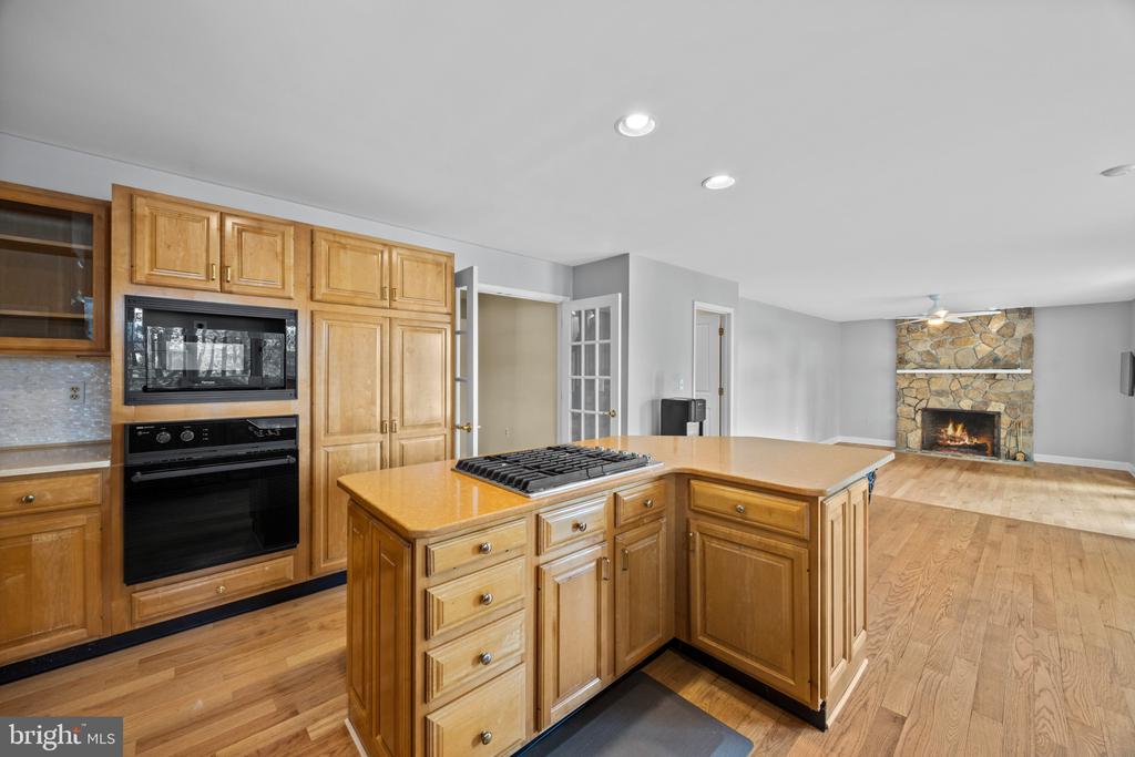 EASTERN SHORE WATERFRONT | 132 TANNERS POINT DRIVE