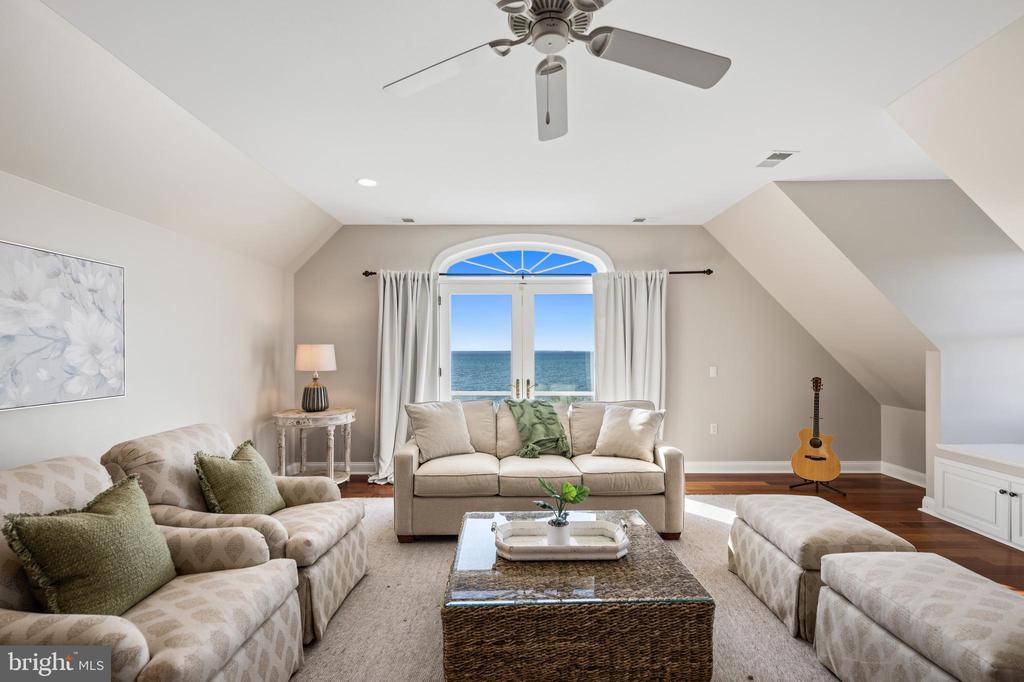CHESAPEAKE BAY WATERFRONT ESTATE ON 20 ACRES | 7328 KENT POINT ROAD