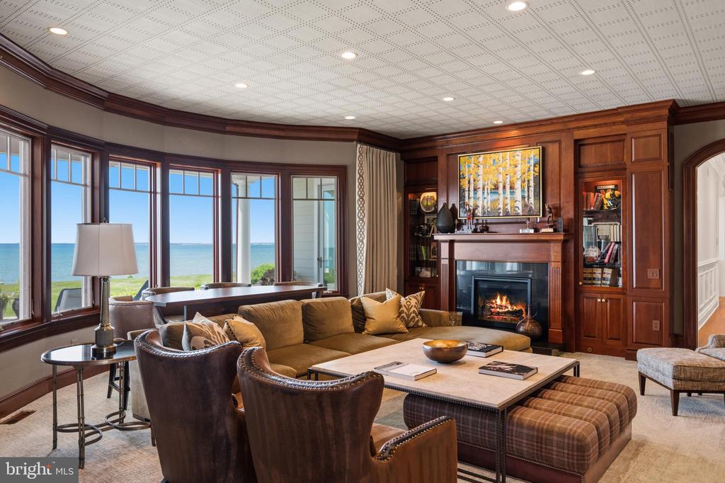 CHESAPEAKE BAY WATERFRONT ESTATE ON 20 ACRES | 7328 KENT POINT ROAD