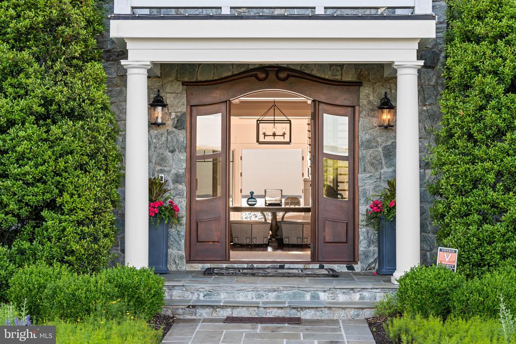 CHESAPEAKE BAY WATERFRONT ESTATE ON 20 ACRES | 7328 KENT POINT ROAD