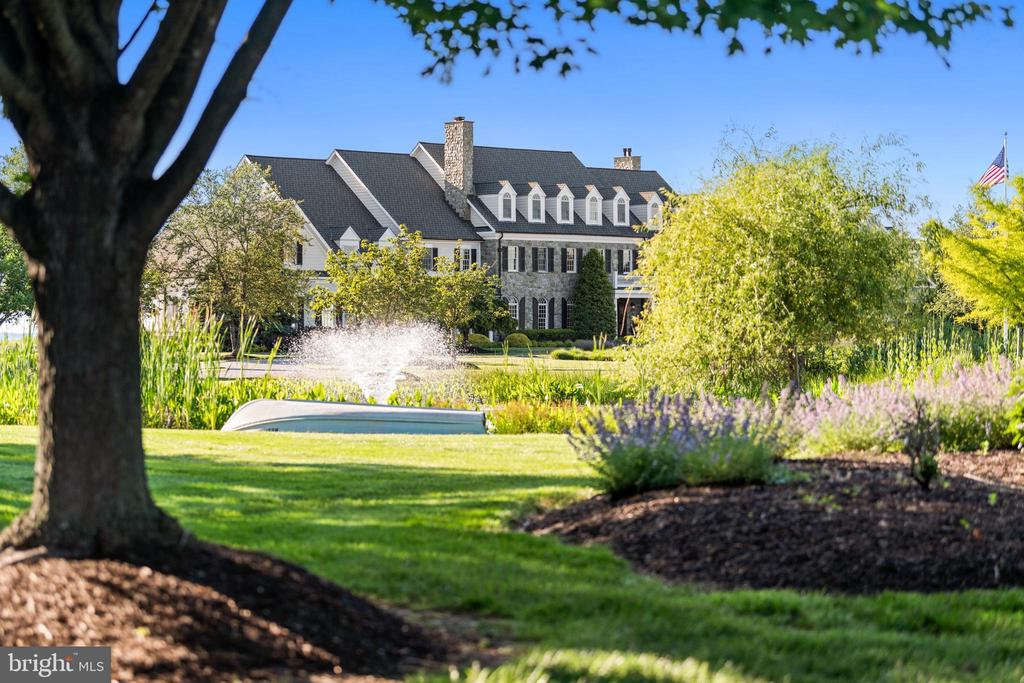 CHESAPEAKE BAY WATERFRONT ESTATE ON 20 ACRES | 7328 KENT POINT ROAD