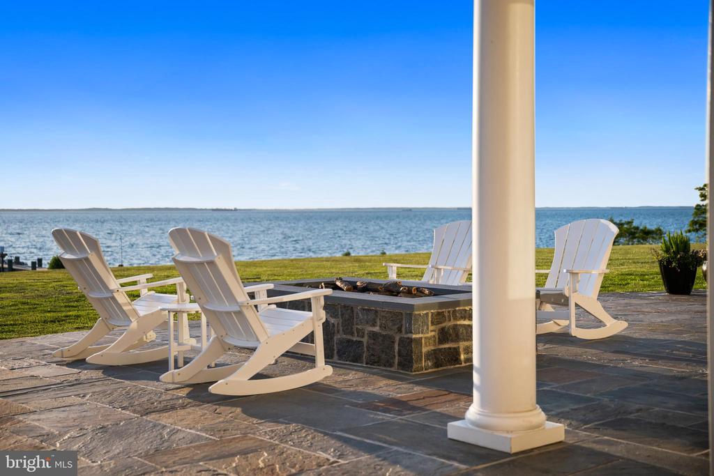 CHESAPEAKE BAY WATERFRONT ESTATE ON 20 ACRES | 7328 KENT POINT ROAD