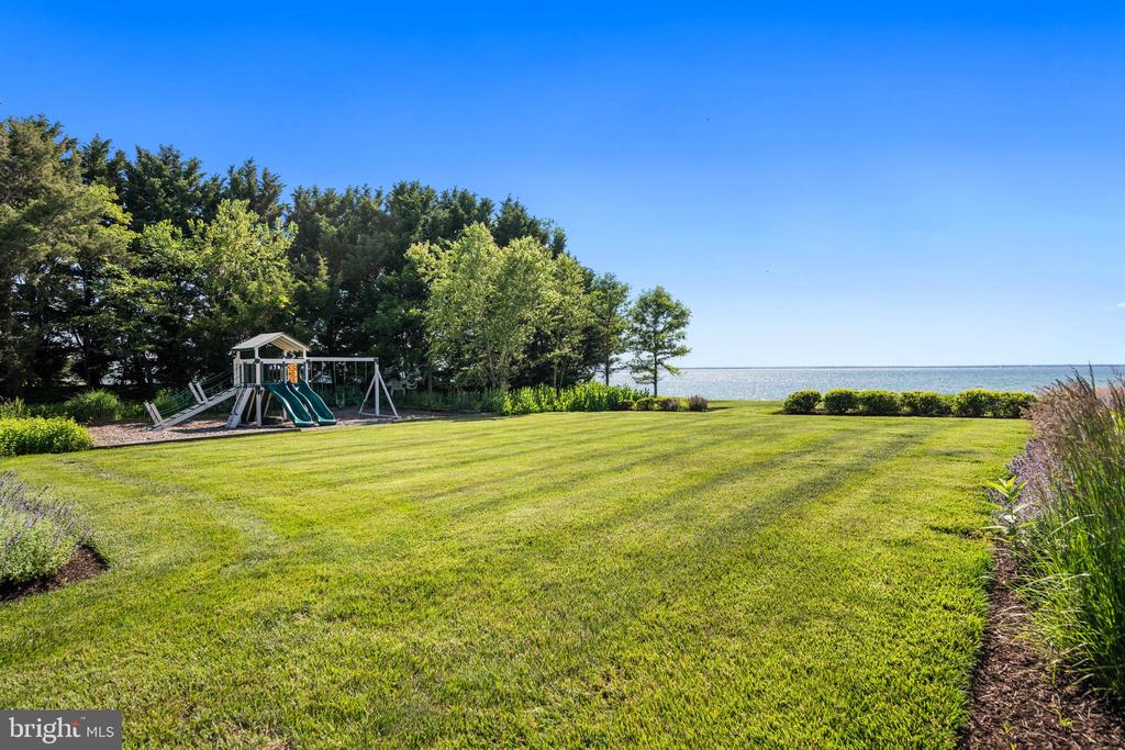 CHESAPEAKE BAY WATERFRONT ESTATE ON 20 ACRES | 7328 KENT POINT ROAD