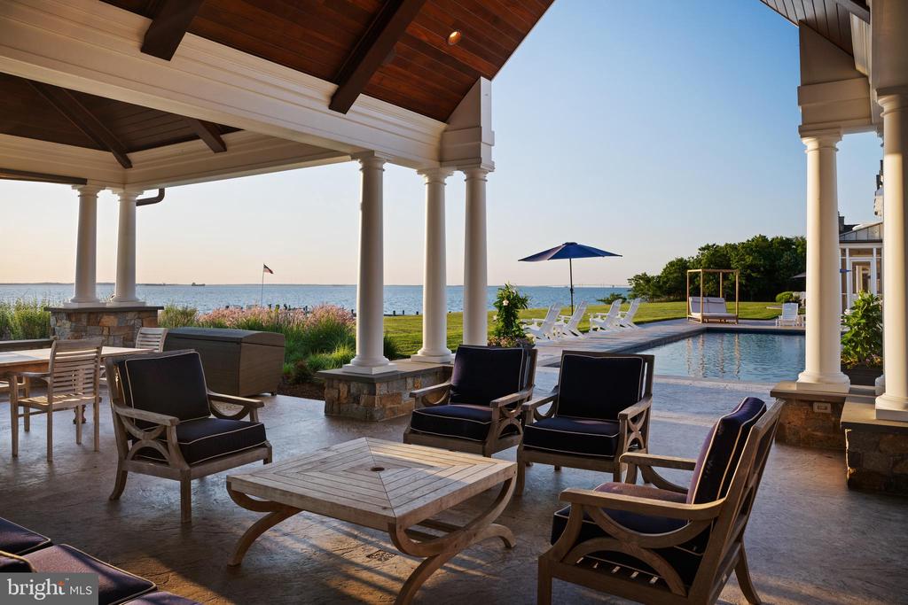 CHESAPEAKE BAY WATERFRONT ESTATE ON 20 ACRES | 7328 KENT POINT ROAD
