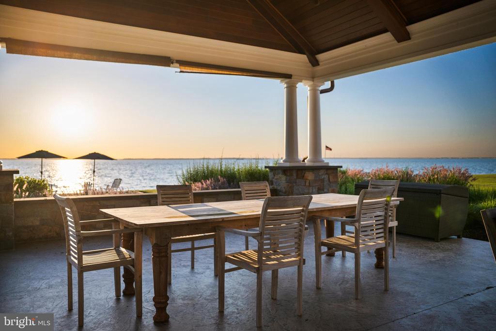 CHESAPEAKE BAY WATERFRONT ESTATE ON 20 ACRES | 7328 KENT POINT ROAD