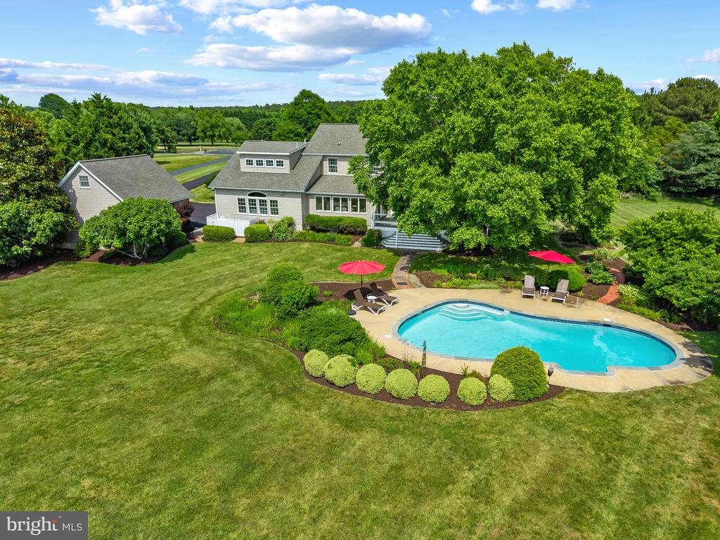 EASTERN SHORE WATERFRONT | 115 NW CREEK DRIVE