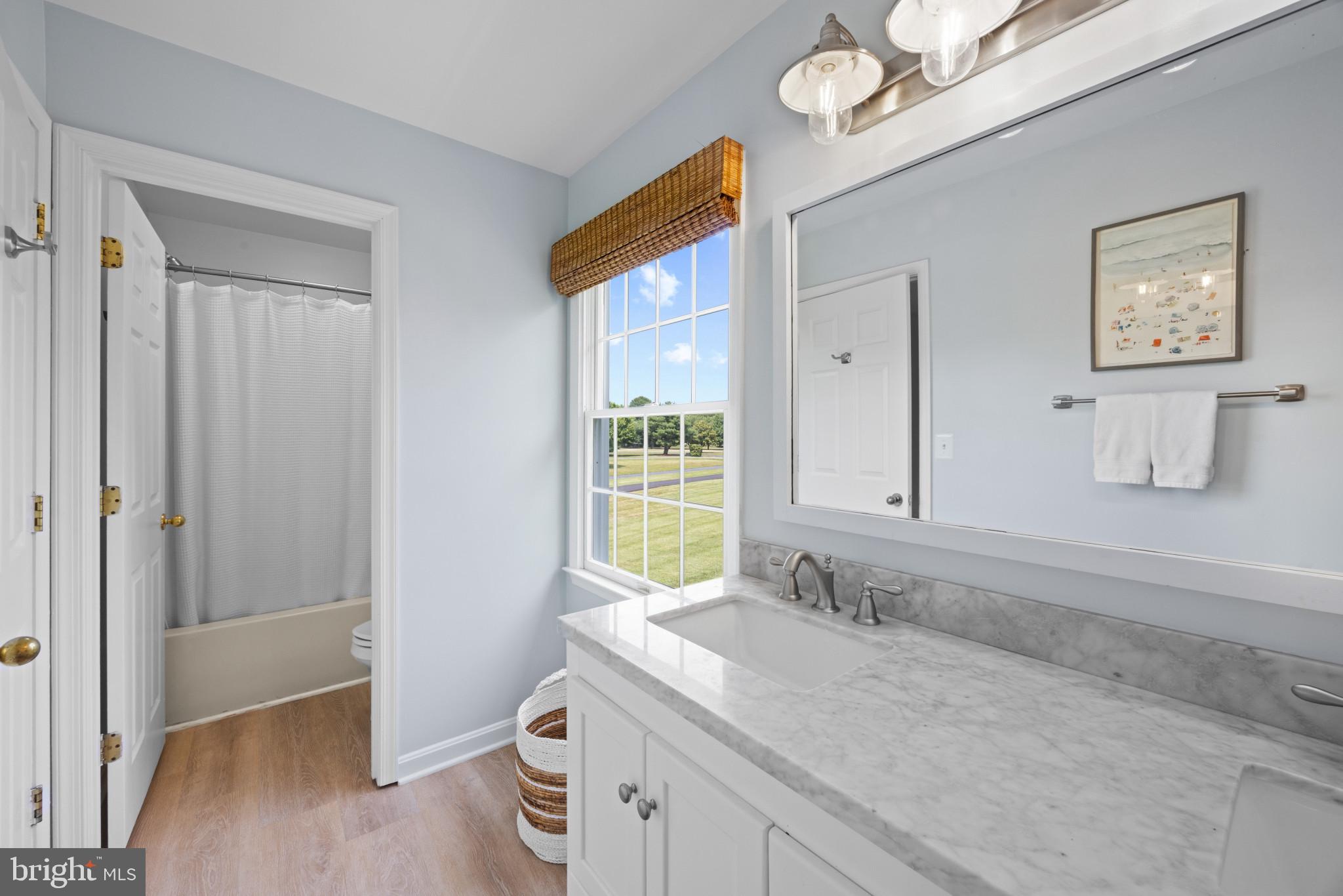 EASTERN SHORE WATERFRONT | 115 NW CREEK DRIVE