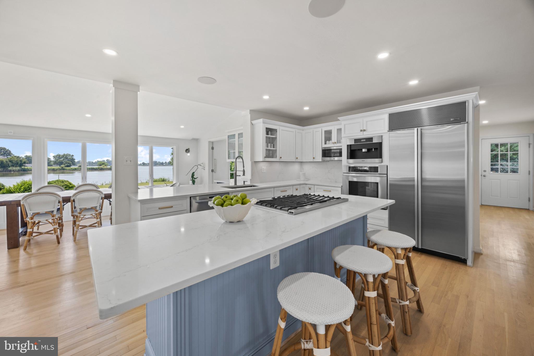 EASTERN SHORE WATERFRONT | 115 NW CREEK DRIVE