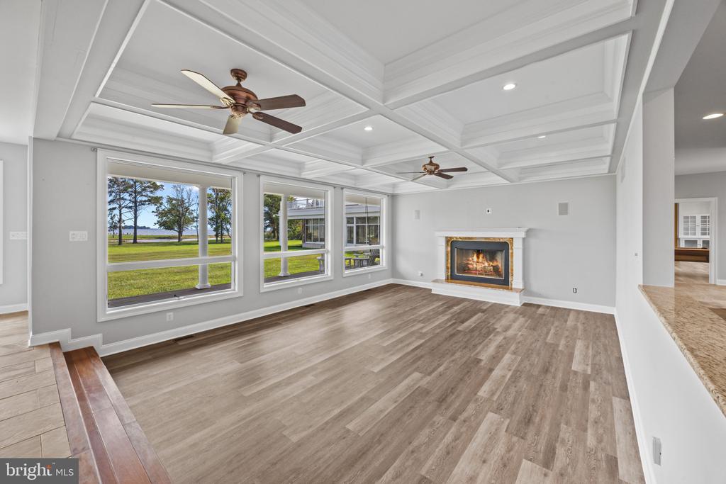 EASTERN SHORE WATERFRONT ESTATE - STEVENSVILLE | 450 SEASCAPE LANE