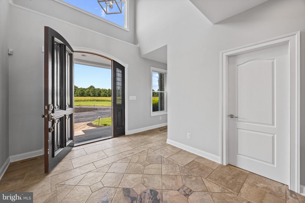 EASTERN SHORE WATERFRONT ESTATE - STEVENSVILLE | 450 SEASCAPE LANE