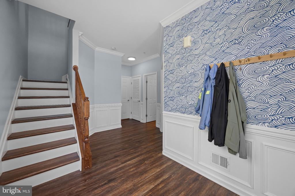 EASTERN SHORE TOWNHOME | 233 KEENAN WAY