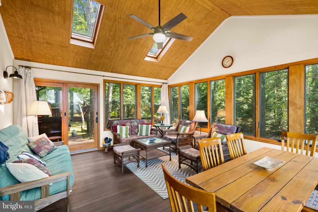 A WATER VIEW COTTAGE ON THE CHESAPEAKE BAY | 101 CHESAPEAKE BAY DRIVE