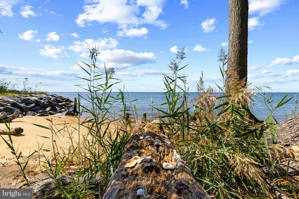 A WATER VIEW COTTAGE ON THE CHESAPEAKE BAY | 101 CHESAPEAKE BAY DRIVE