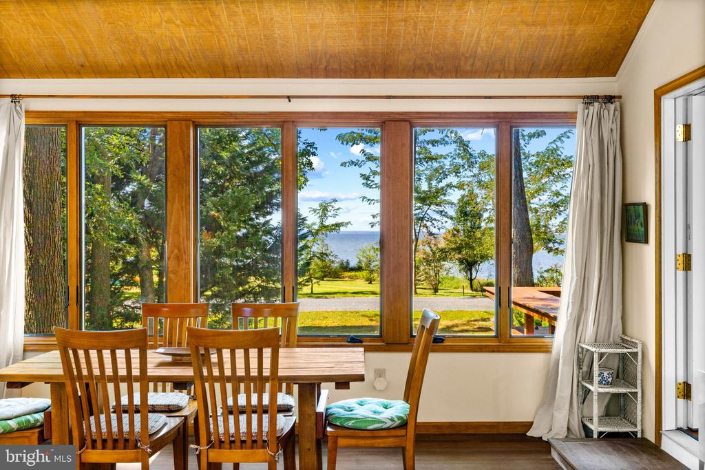 A WATER VIEW COTTAGE ON THE CHESAPEAKE BAY | 101 CHESAPEAKE BAY DRIVE