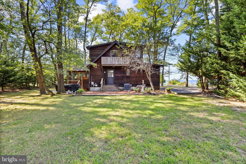 A WATER VIEW COTTAGE ON THE CHESAPEAKE BAY | 101 CHESAPEAKE BAY DRIVE
